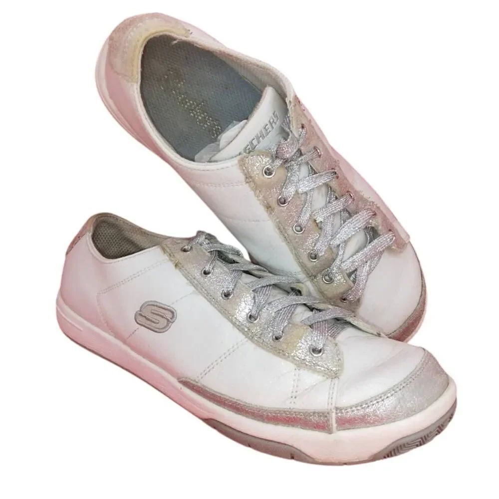 Skechers Sparkly Silver & White Women's Pre-owned Casual Sneakers - sz. 7 1/2